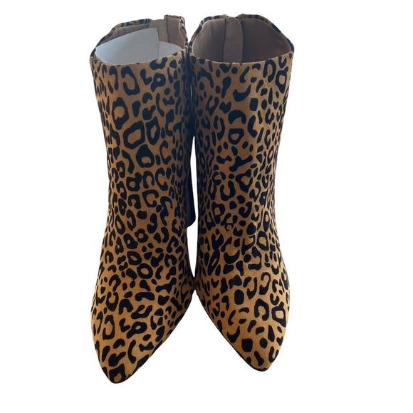 Qupid Shoes - Qupid faux leopard suede ankle booties size 10